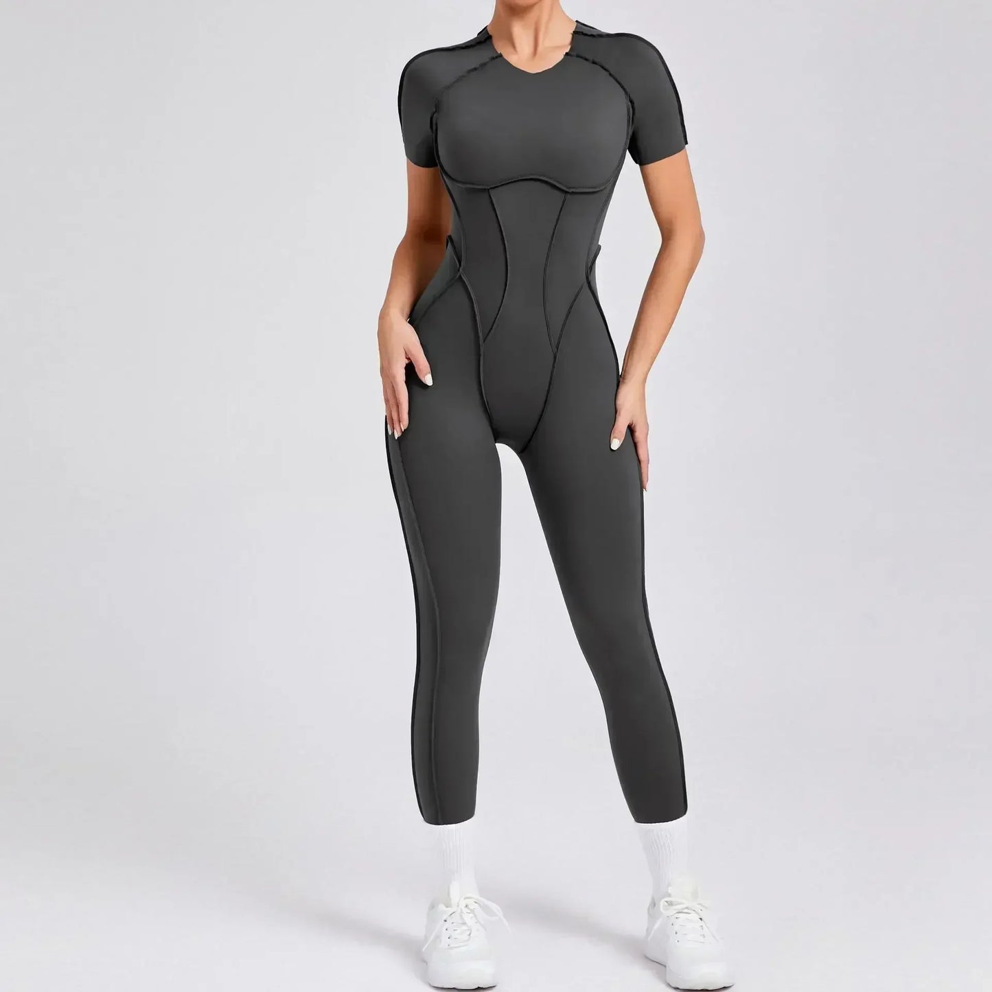 Seamless Women's Yoga Jumpsuit with Splicing Design and Hollow-Out Back for Enhanced Comfort and Style in Fitness Activities